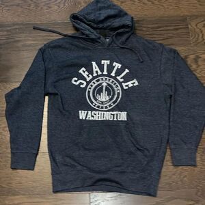 Soft Gray Fleece Seattle Washington Space Needle Hooded Hoodie Sweatshirt L